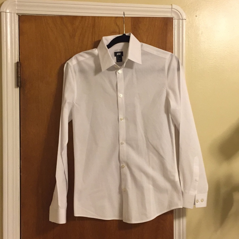 White dress shirt